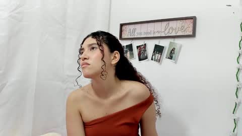 Snapshot of gabriela_duarte chatting on December 2024 08:05:01 AM Gabi online show from December 2024 08:05:01 AM