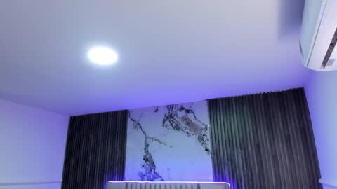 Gabriela Kassi online show from September 2025 11:01:01 AM