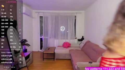 Gabrielaaaa online show from November 2025 08:52:02 PM