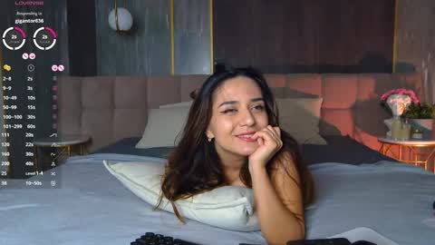 Gabriella online show from October 2025 06:14:01 AM