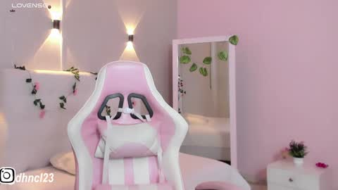 Snapshot of gabriellahoney18 chatting on February 2025 10:24:01 PM Gabriella online show from February 2025 10:24:01 PM