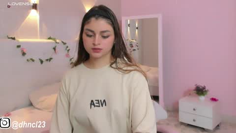 Snapshot of gabriellahoney18 chatting on February 2025 12:38:02 AM Gabriella online show from February 2025 12:38:02 AM