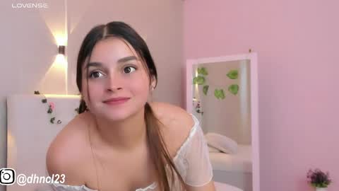 Snapshot of gabriellahoney18 chatting on February 2025 09:27:02 PM Gabriella online show from February 2025 09:27:02 PM