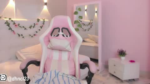 Snapshot of gabriellahoney18 chatting on February 2025 11:32:01 PM Gabriella online show from February 2025 11:32:01 PM