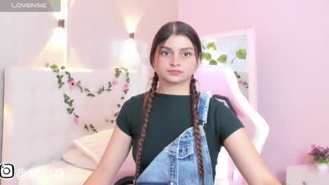 Snapshot of gabriellahoney18 chatting on March 2025 10:21:02 PM Gabriella online show from March 2025 10:21:02 PM