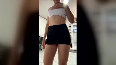 Snapshot of gabriellahoney18 chatting on December 2025 05:18:02 PM Gabriella online show from December 2025 05:18:02 PM