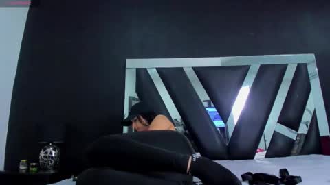 Gabriella Antonella online show from December 2025 05:53:01 PM