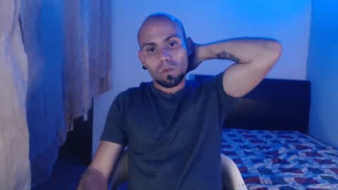 Snapshot of gabrielle_ramirez chatting on February 2025 10:43:02 PM Gabriel online show from February 2025 10:43:02 PM