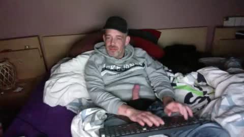 gabssss0802 online show from December 2024 09:48:01 PM