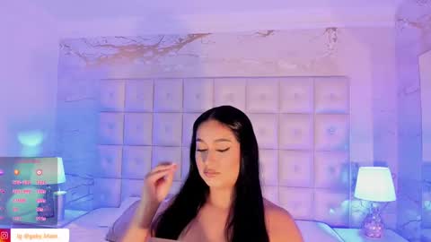 Snapshot of gaby_blaze chatting on December 2024 08:33:01 PM Gaby Blaze online show from December 2024 08:33:01 PM