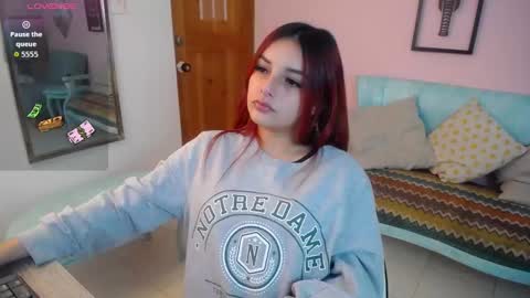 Snapshot of gaby_jin chatting on October 2025 12:26:02 PM Gaby online show from October 2025 12:26:02 PM