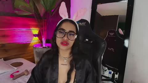          online show from September 2025 05:07:01 AM