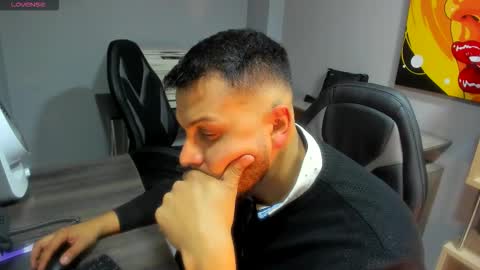 Snapshot of gaby_n_mike chatting on December 2025 12:01:02 PM Gaby And Myke online show from December 2025 12:01:02 PM