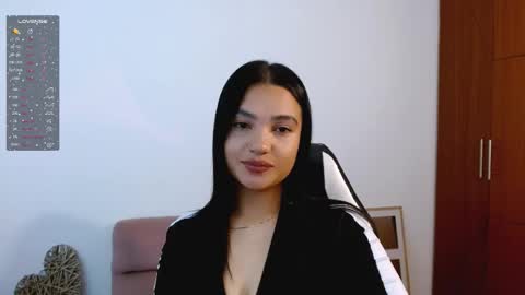 My name is Gabriela.. nice to meet you thumbs up please its very important to me online show from October 2025 04:37:02 PM