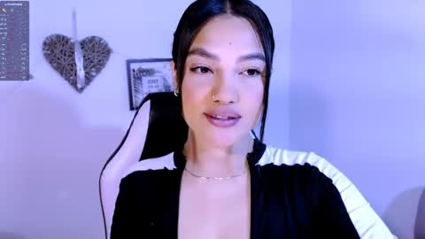 Snapshot of gaby_saikozz chatting on June 2026 09:33:01 AM My name is Gabriela.. nice to meet you thumbs up please its very important to me online show from June 2026 09:33:01 AM