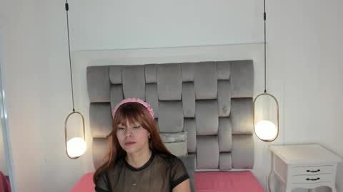 GABRIELA  online show from November 2025 11:32:02 AM