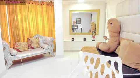 gabriela online show from February 2025 01:25:02 PM