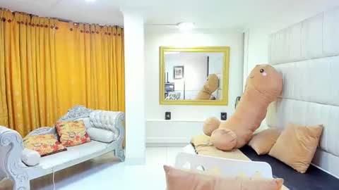 gabriela online show from October 2025 04:40:02 PM