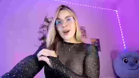 Snapshot of gaby_vandriel chatting on September 2025 12:01:01 AM GABRIELA online show from September 2025 12:01:01 AM