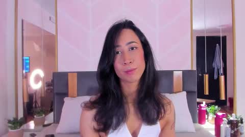 Gaby online show from November 2025 02:15:01 PM