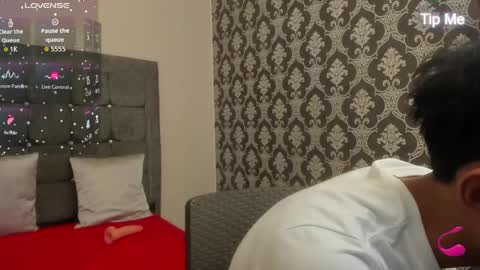 Snapshot of gael_d4v7 chatting on May 2026 07:30:02 PM Gael online show from May 2026 07:30:02 PM