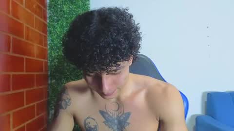 Snapshot of gael_david chatting on July 2026 04:18:01 AM Gael online show from July 2026 04:18:01 AM