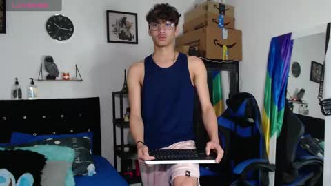 gael_jones online show from September 2025 07:41:01 AM