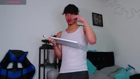 gael_jones online show from October 2025 05:33:01 AM