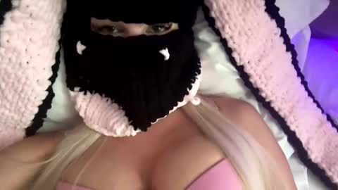 Snapshot of gaia_brv chatting on May 2026 12:34:02 PM Feetbaabe online show from May 2026 12:34:02 PM