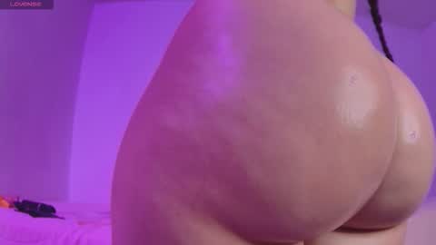 gaia_sweet_ online show from March 2026 04:03:02 PM