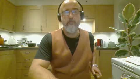 Snapshot of galacx chatting on October 2025 06:27:01 PM galacx online show from October 2025 06:27:01 PM