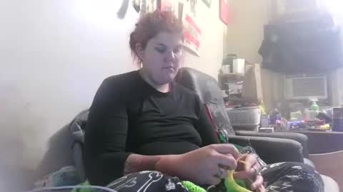 gamer202324 online show from October 2025 12:36:01 AM