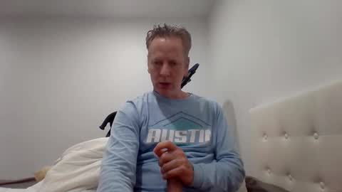 Snapshot of gamerboy200 chatting on April 2026 01:20:02 PM gamerboy200 online show from April 2026 01:20:02 PM