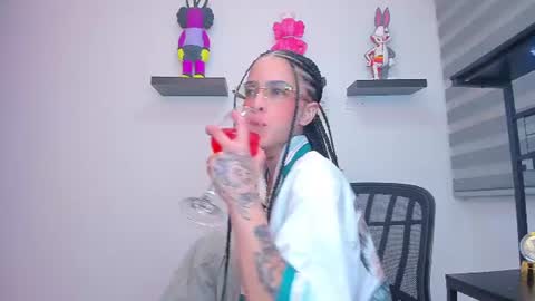 Snapshot of gangster_girl chatting on June 2026 05:43:01 AM GANG online show from June 2026 05:43:01 AM