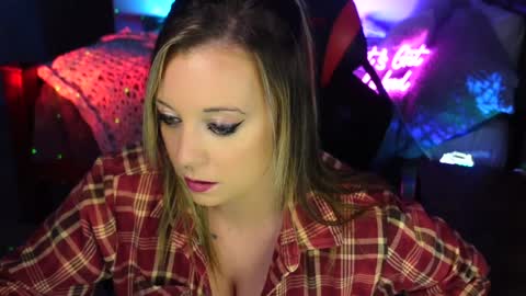 Jenna  - be back MONDAY night.  online show from January 2025 06:27:02 AM