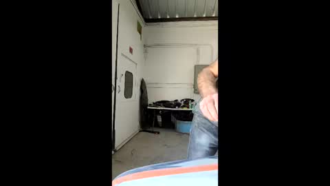 Garet online show from May 2026 07:52:01 PM