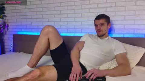 Gared online show from December 2025 08:00:02 AM