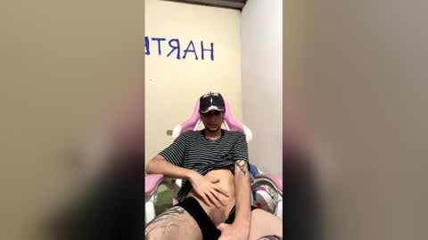 Snapshot of gargola_goth chatting on May 2026 05:46:02 AM Elio b online show from May 2026 05:46:02 AM