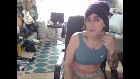 Snapshot of garthvoncoole chatting on November 2025 04:35:01 PM HarperxLotus online show from November 2025 04:35:01 PM