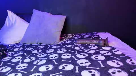  Usagi  online show from September 2025 07:35:01 PM