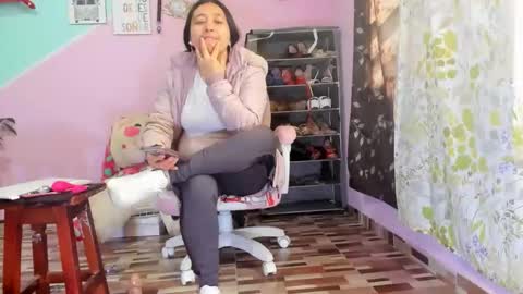 Snapshot of gaticahot001 chatting on March 2026 02:12:02 PM Diana online show from March 2026 02:12:02 PM