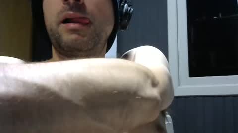 gauchors21 online show from February 2025 02:39:01 AM