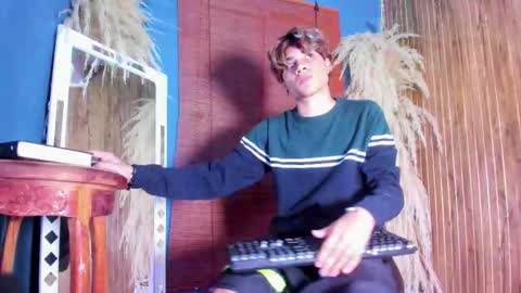 Snapshot of gaze_dream chatting on December 2025 08:54:01 AM HAN online show from December 2025 08:54:01 AM