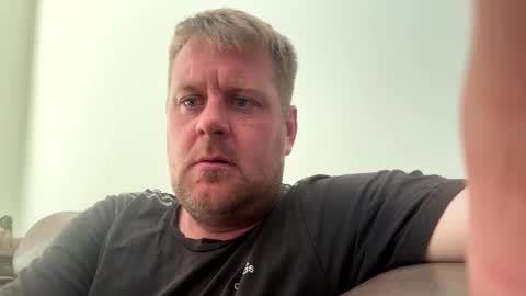 gaznaylor1986 online show from November 2025 03:23:01 PM