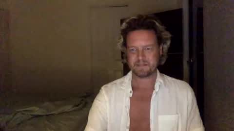 gcsurfer81 online show from December 2024 09:07:02 AM