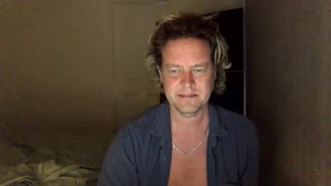 gcsurfer81 online show from December 2024 08:37:02 AM