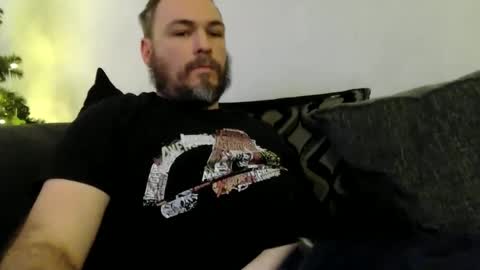 Snapshot of geddes4 chatting on December 2024 11:28:02 PM SIR online show from December 2024 11:28:02 PM