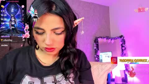 Geminis online show from November 2025 06:32:01 PM