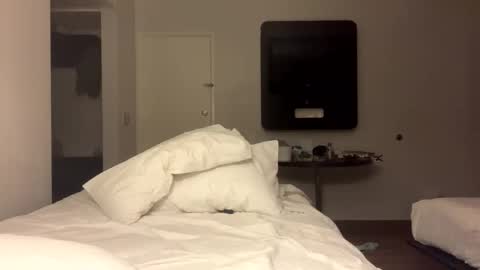 Lenzy LaCanada online show from November 2025 12:26:01 PM