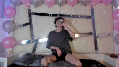 Genesis online show from October 2025 10:33:02 PM